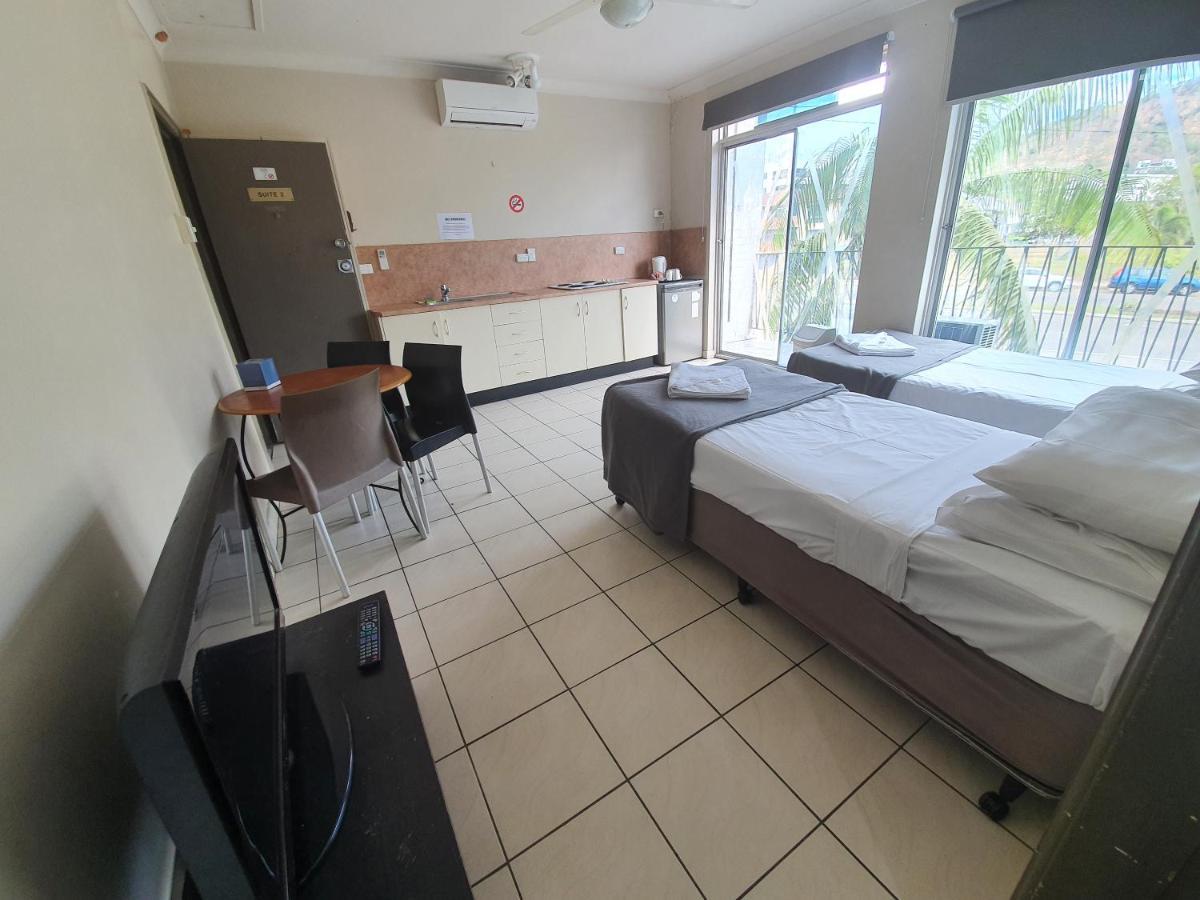 Hotel Allen Townsville Exterior photo